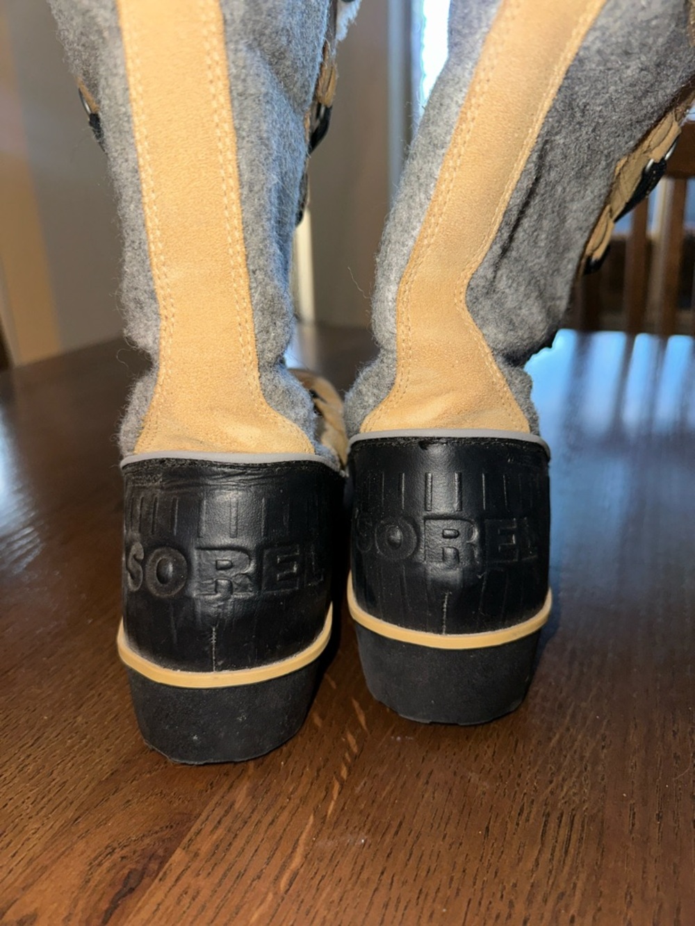 Sorel Tivoli High II Suede Gray Beige Winter Lace-Up Boots size 10.5 - Picture 9 of 10